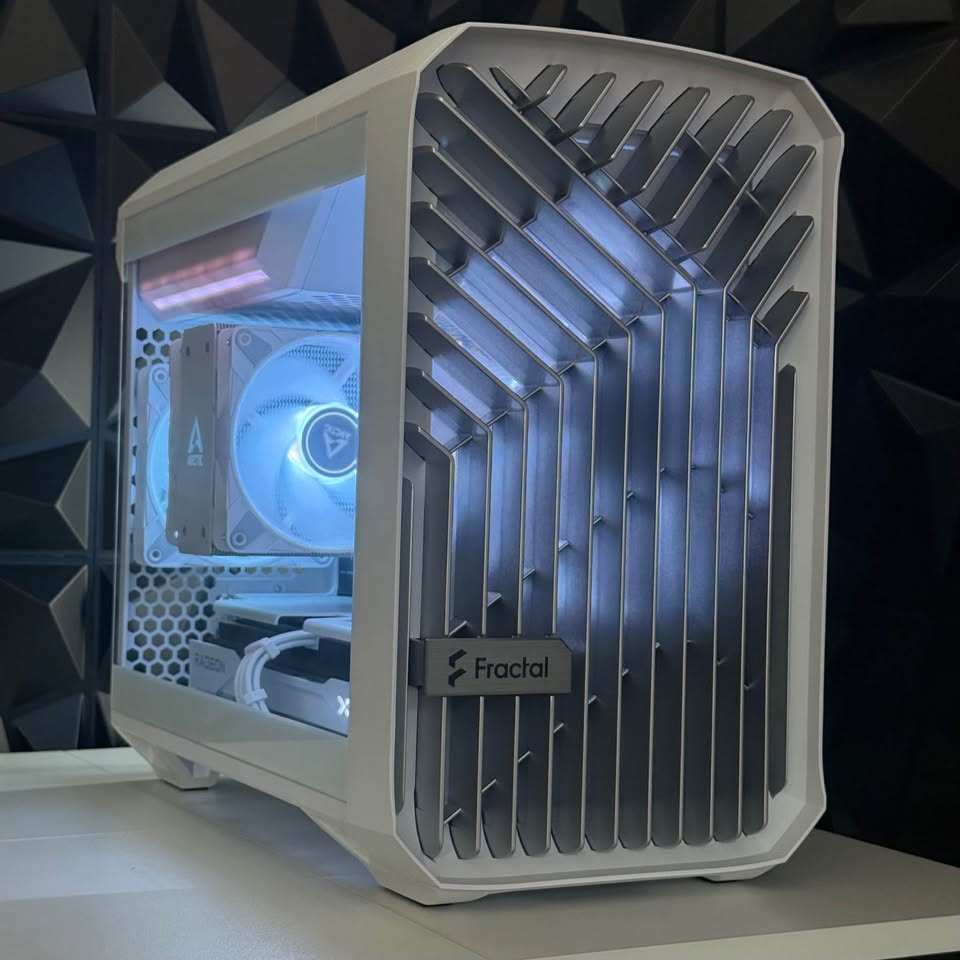 'ASTRA' - RX 9060 XT 16GB - Ryzen 5 - 1TB SSD