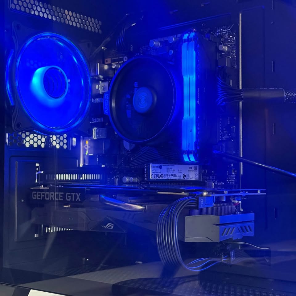 'VALOR' - GTX 1660 Super - Ryzen 5 - 1TB SSD