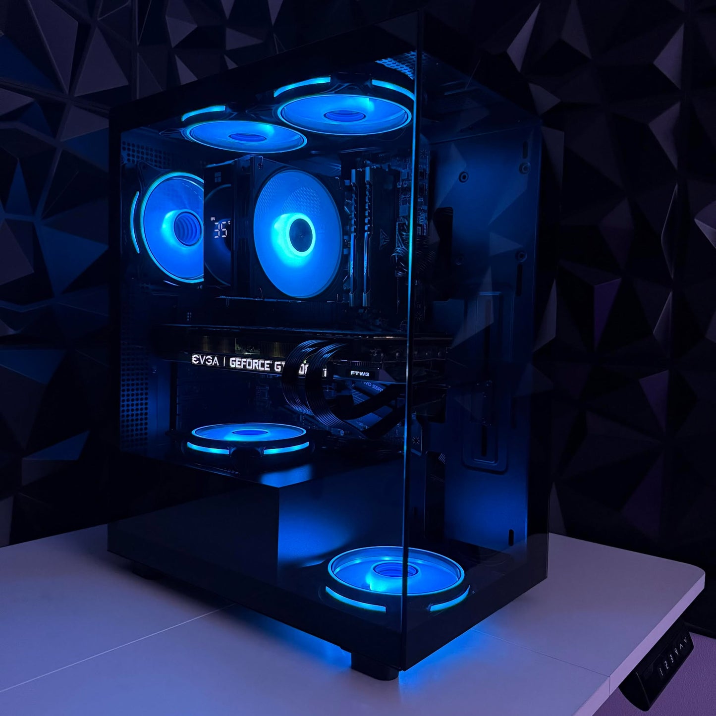'SPIRIT OF SPARTA'- GTX 1080ti - Ryzen 5 5600G - 1TB SSD