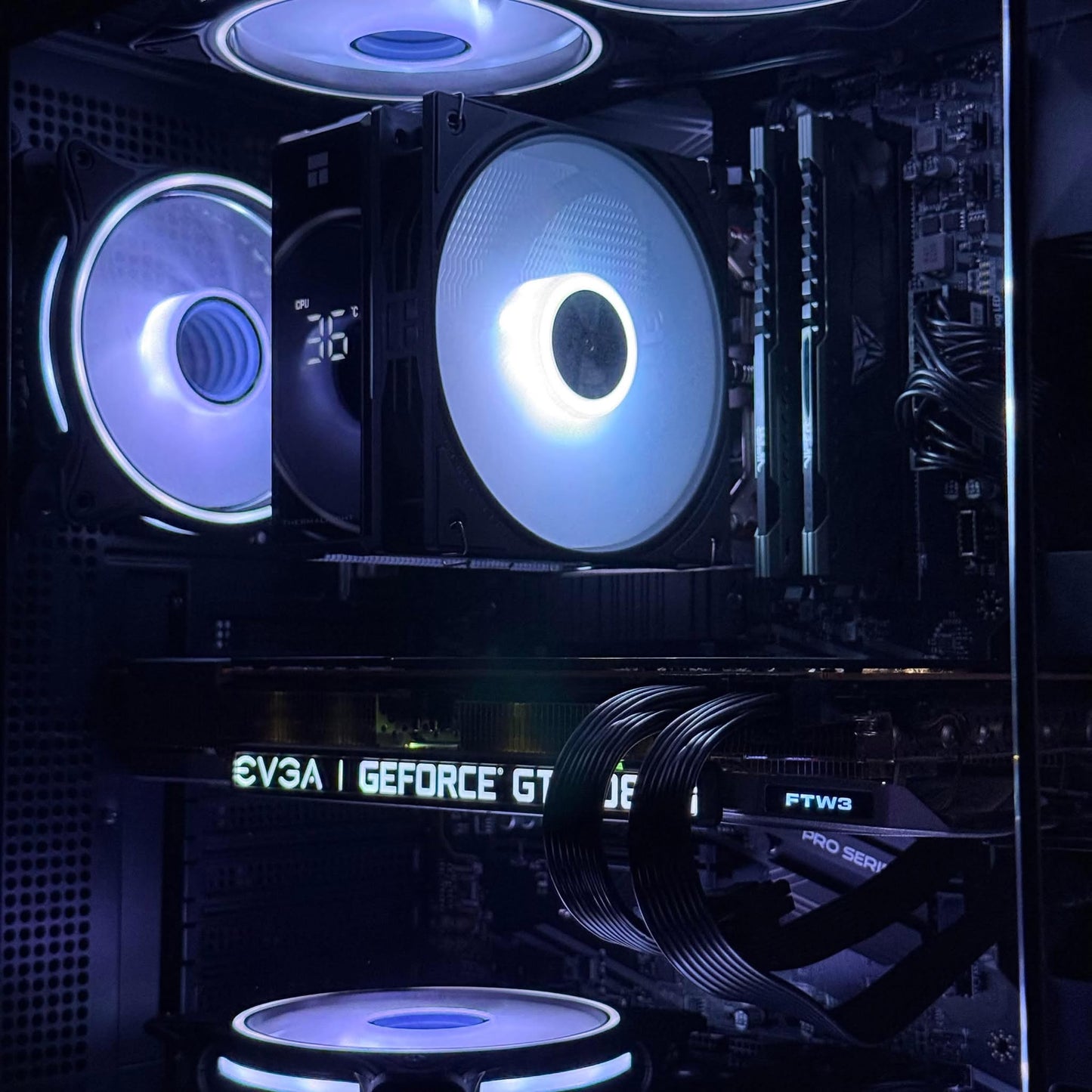 'SPIRIT OF SPARTA'- GTX 1080ti - Ryzen 5 5600G - 1TB SSD
