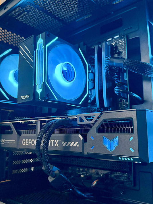 'ZEPHYROS' - RTX 5070 - Ryzen 5 9600x - 1TB Klevv Crass Gen 4 SSD