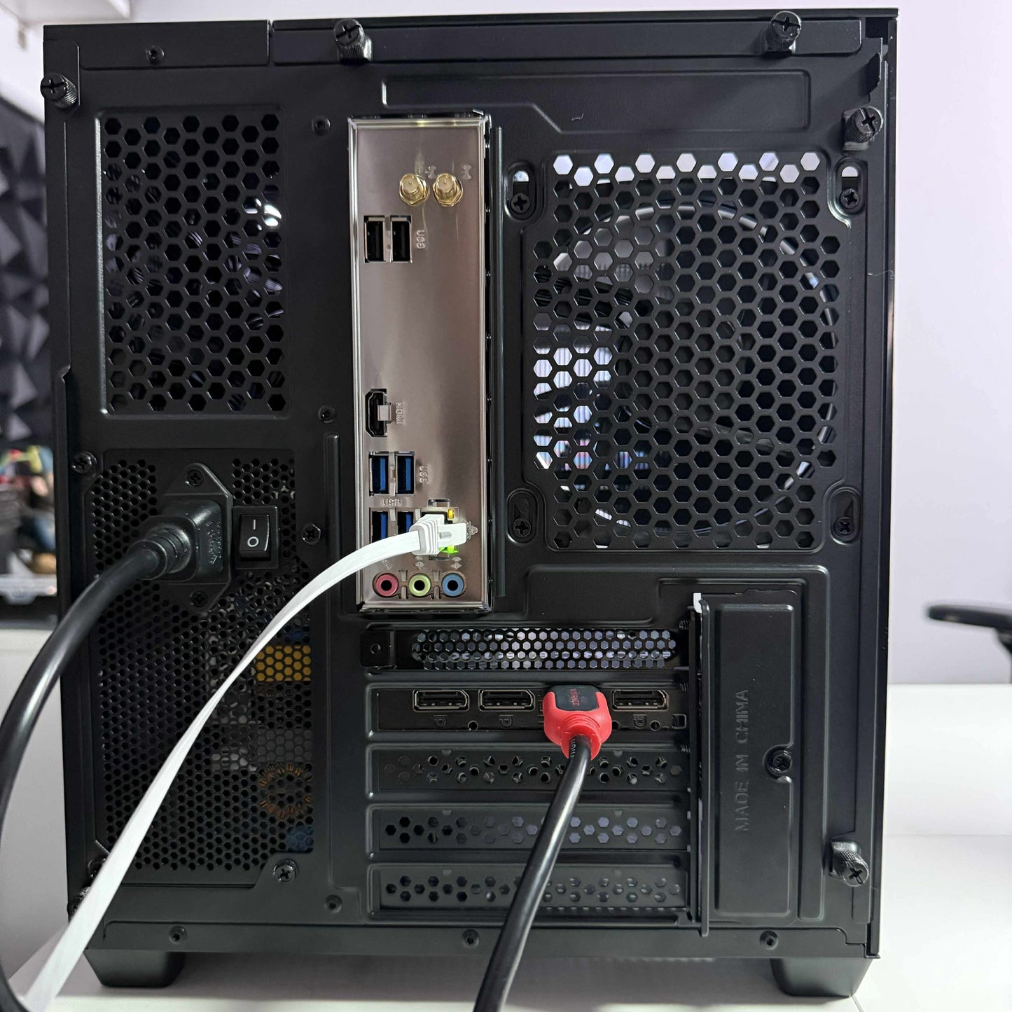 ‘LEONIDAS’ - RTX 4060 - Ryzen 5 5600X - Adata 1TB Gen 3