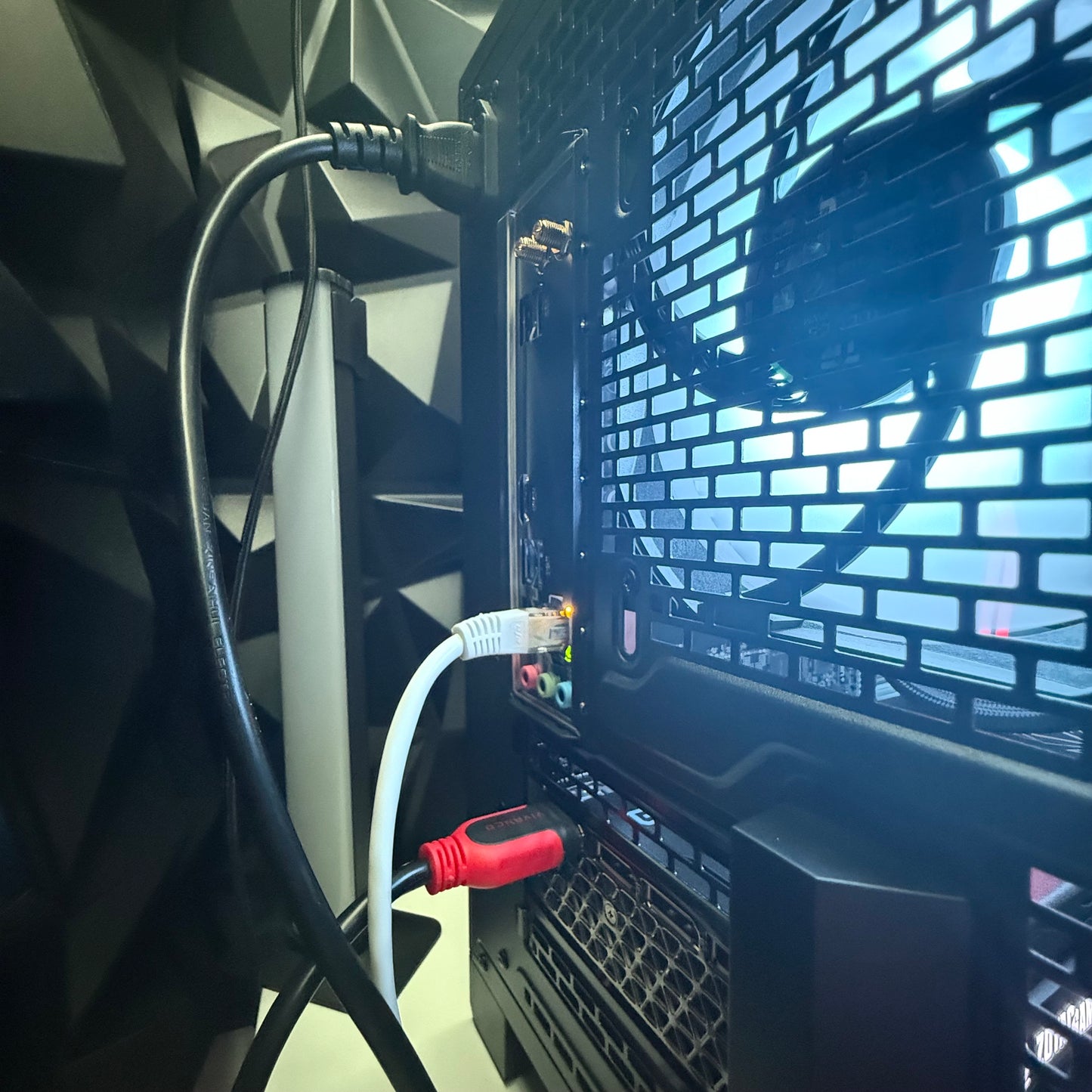 'NYX' - RTX 3060ti - Ryzen 5 5600X - Adata 1TB Gen 3