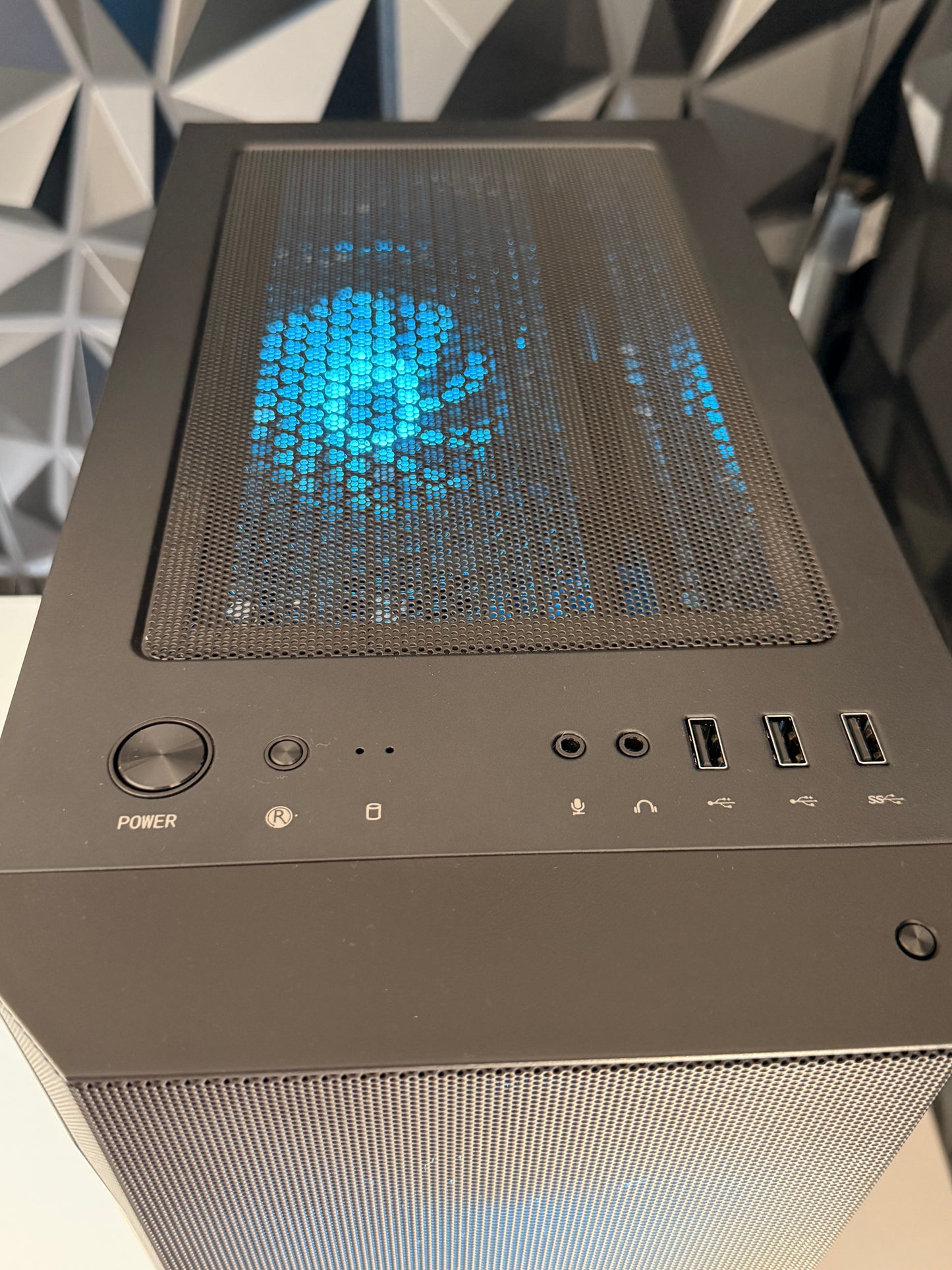 'HELOT' - RX580 - Ryzen 5 - 512GB