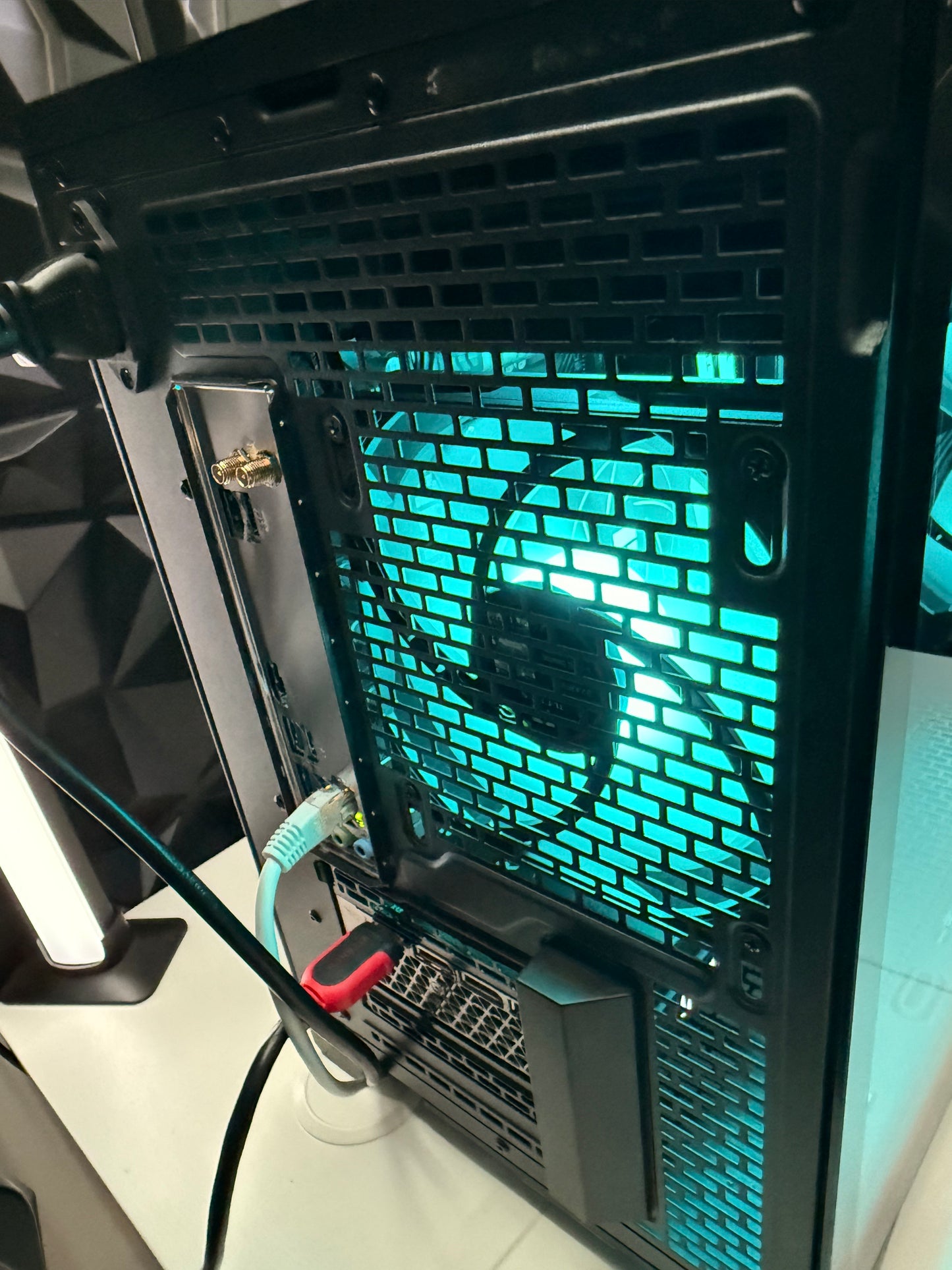 'NYX' - RTX 3060ti - Ryzen 5 5600X - Adata 1TB Gen 3