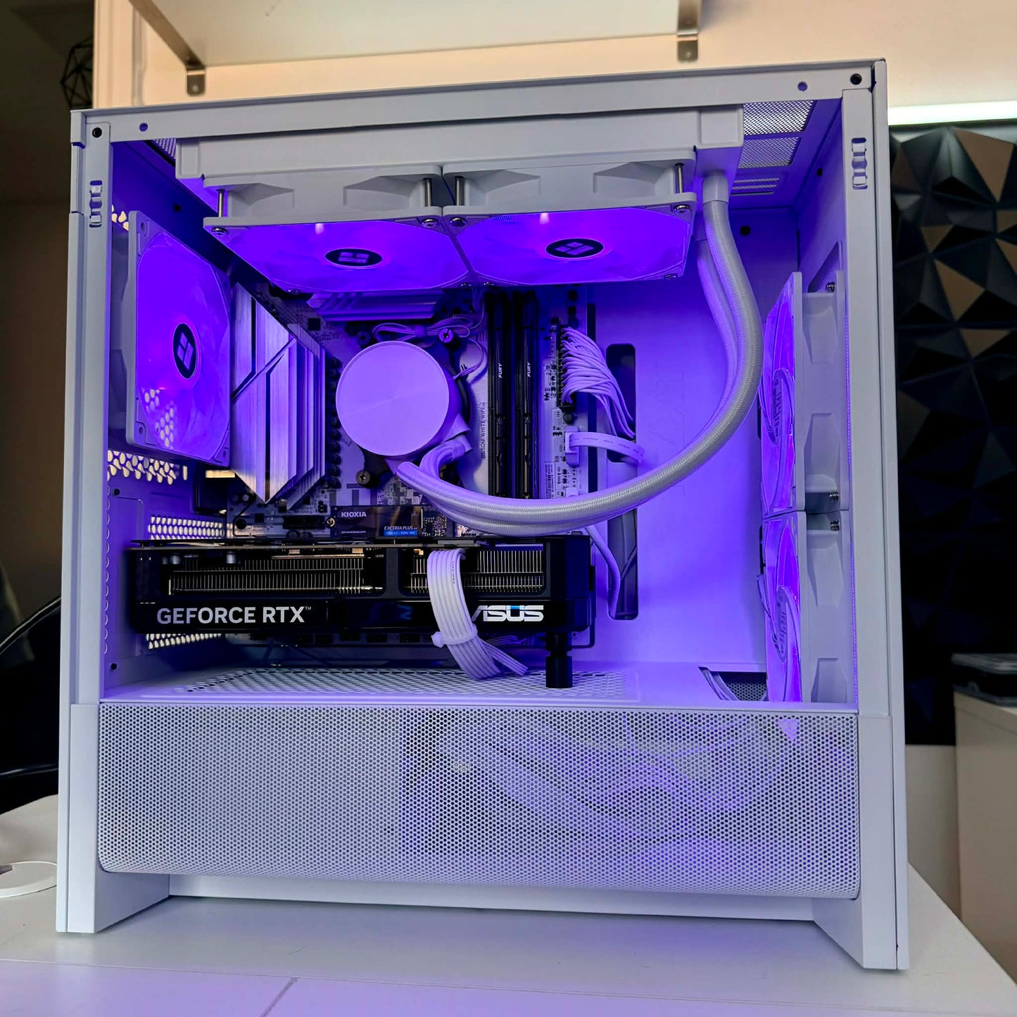 'FLOW' I RTX 5070 12GB I Ryzen 5 9600x I 32GB DDR5 RAM