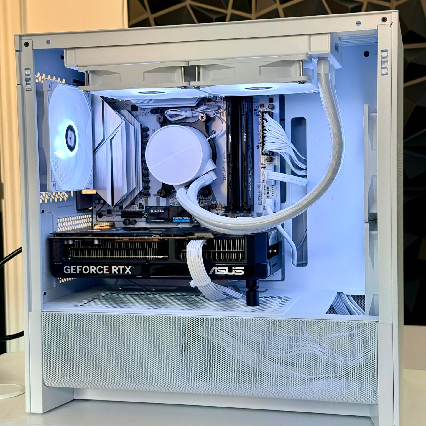 'FLOW' I RTX 5070 12GB I Ryzen 5 9600x I 32GB DDR5 RAM