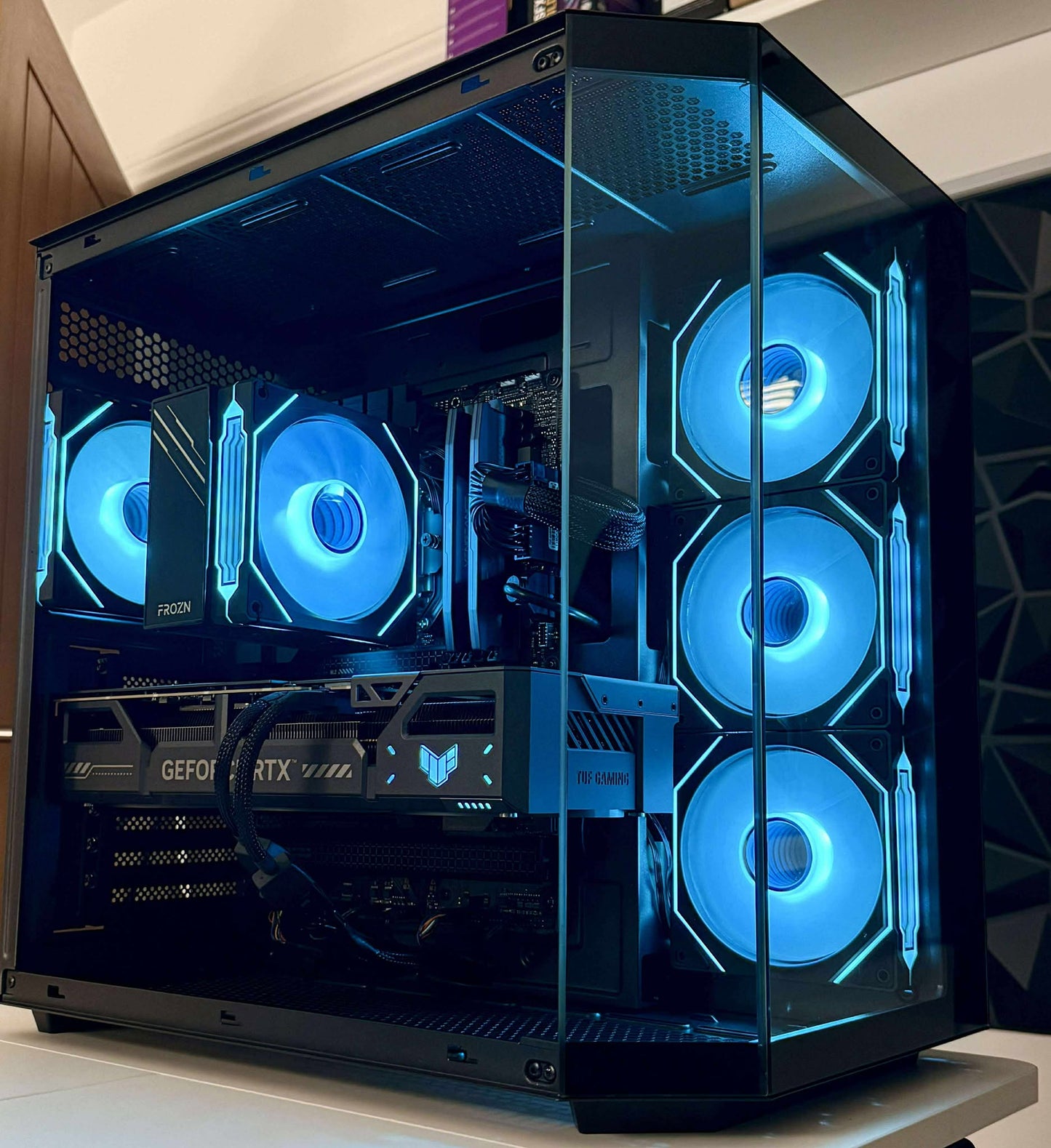 'ZEPHYROS' - RTX 5070 - Ryzen 5 9600x -  1TB Klevv Crass Gen 4 SSD