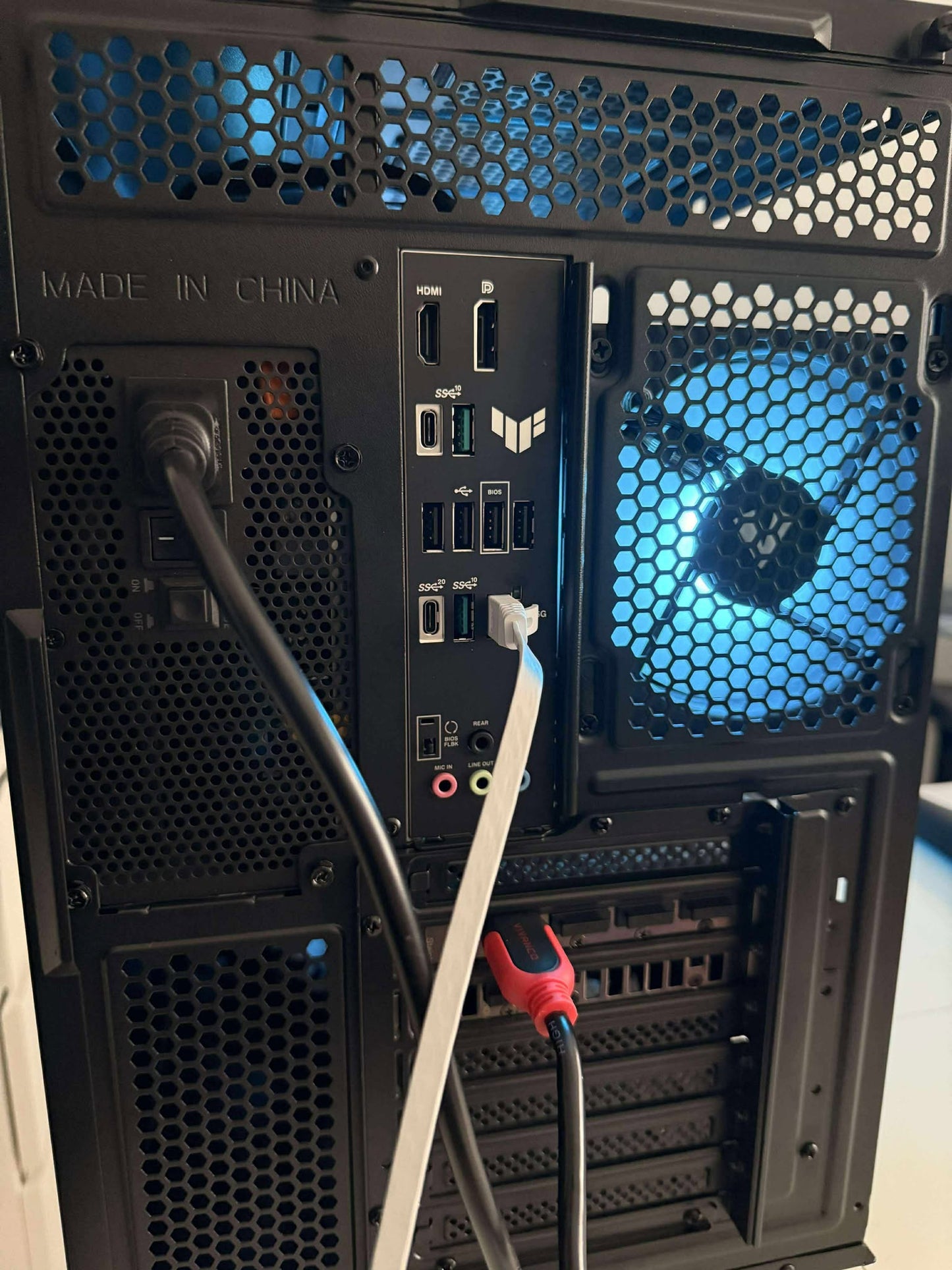 'ZEPHYROS' - RTX 5070 - Ryzen 5 9600x -  1TB Klevv Crass Gen 4 SSD