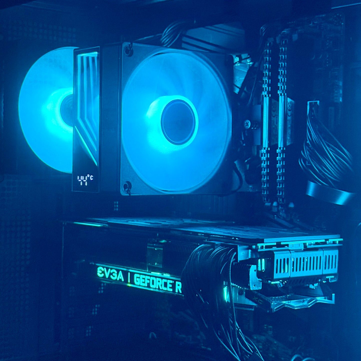 ‘GHOST’ - RTX 5060ti - Ryzen 5 7600X - 1TB SSD