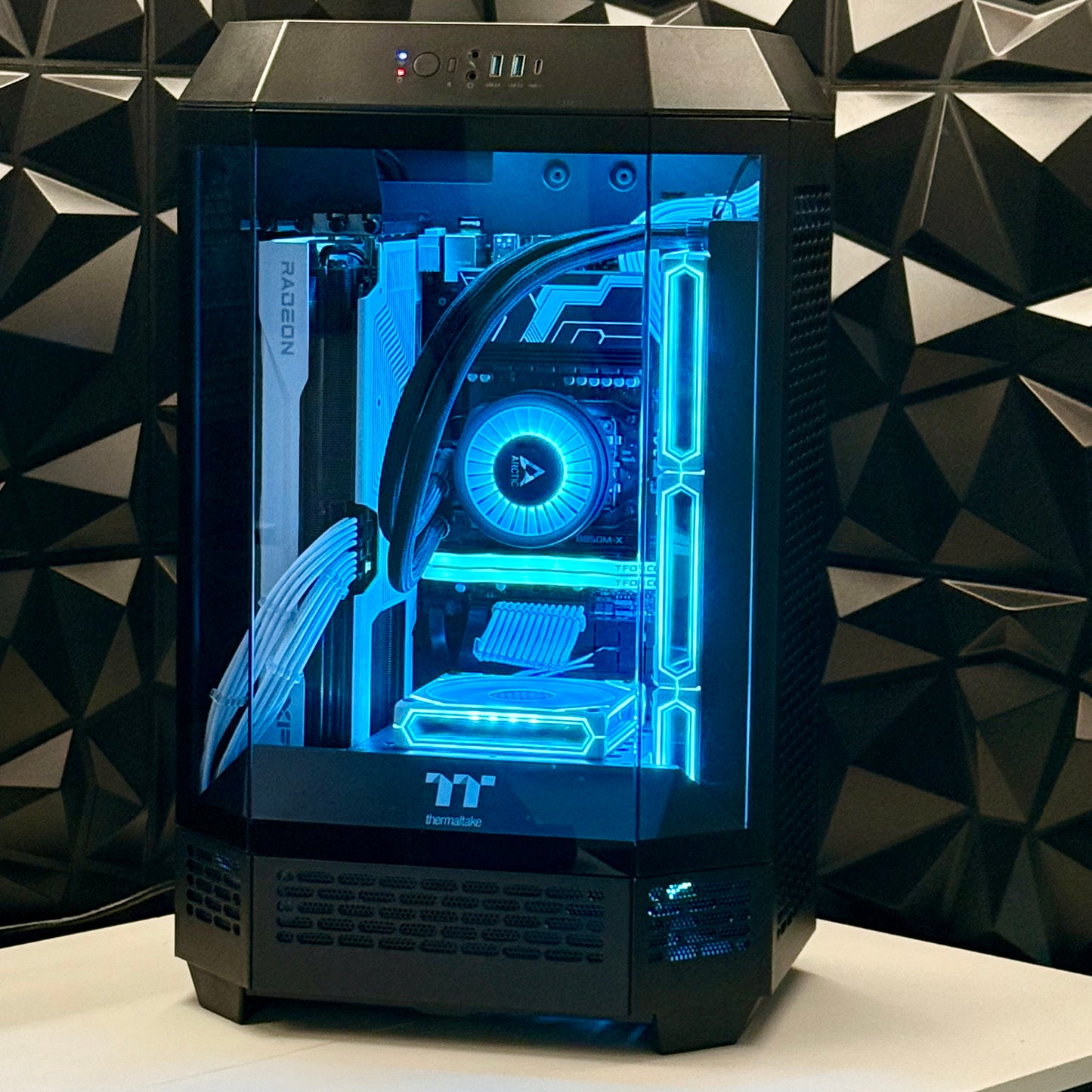 ‘Apothicon’ - RX 9070XT 16gb - Ryzen 5 7600X - 1TB SSD