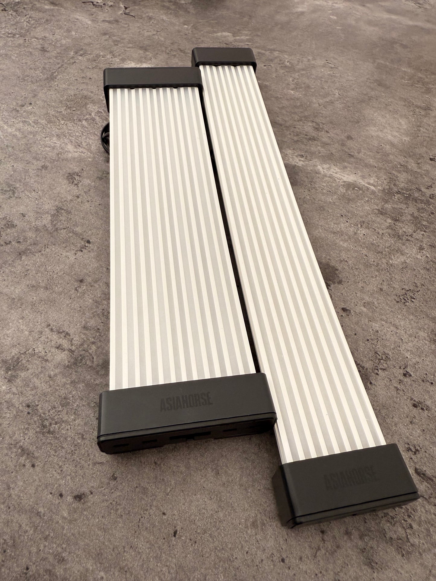 ASIAHORSE RGB Strimmer Cables (24 Pin + 3x8 Pin)